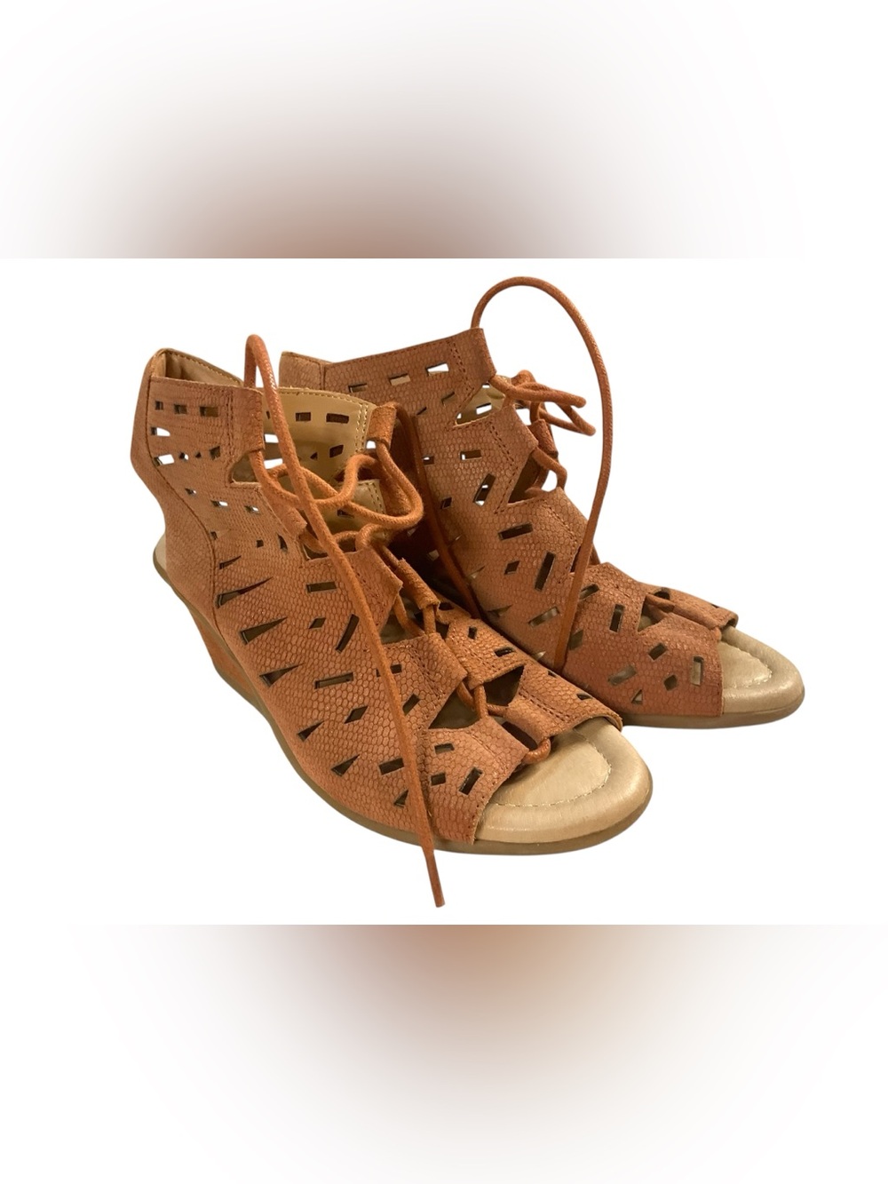 Earth Women's Cognac Nubuck Daylily Lace-Up Cutout Wedge Sandals Size 7.5B